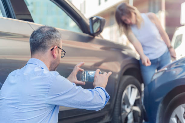 Professional Full Coverage Car Insurance technician working in Lyons, OR